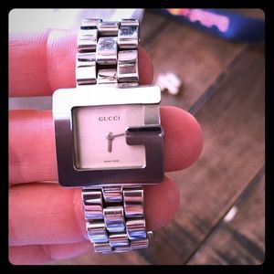 Ladies Gucci watch